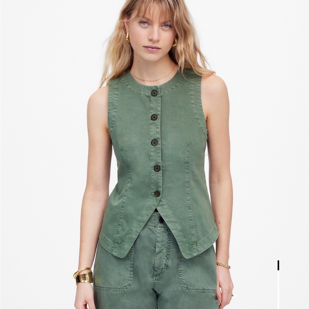 NWT Madewell Twill Crewneck Vest in Garment Dye | green | Size 00